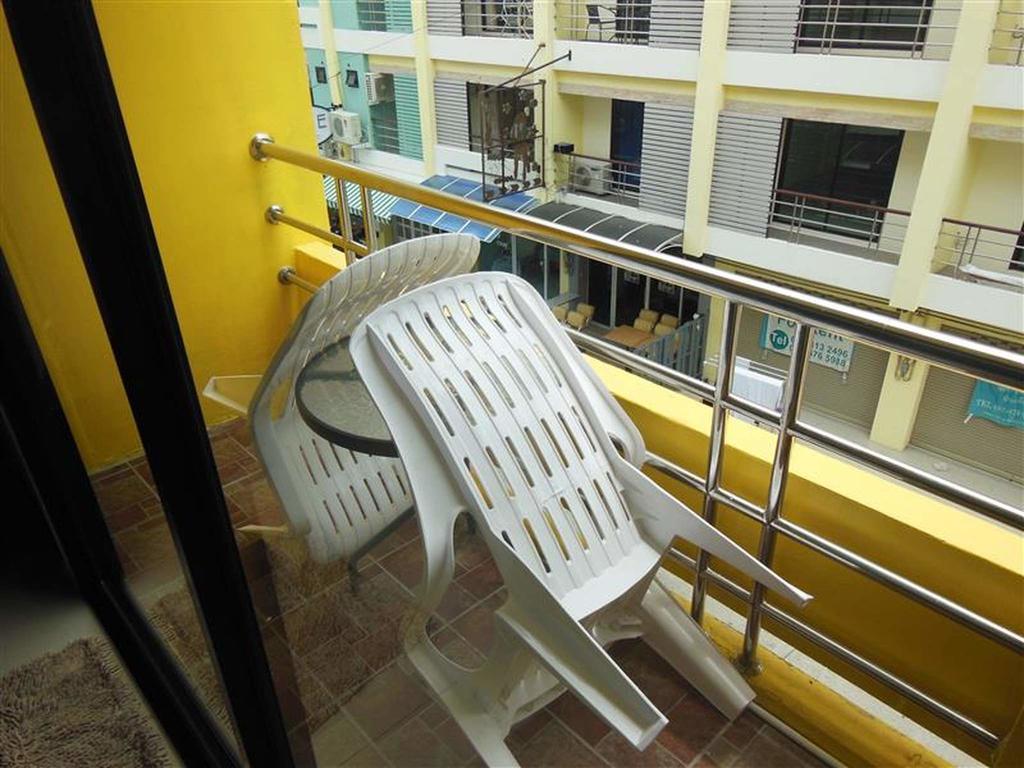 Boomerang Guesthouse And Bar Pattaya Zewnętrze zdjęcie