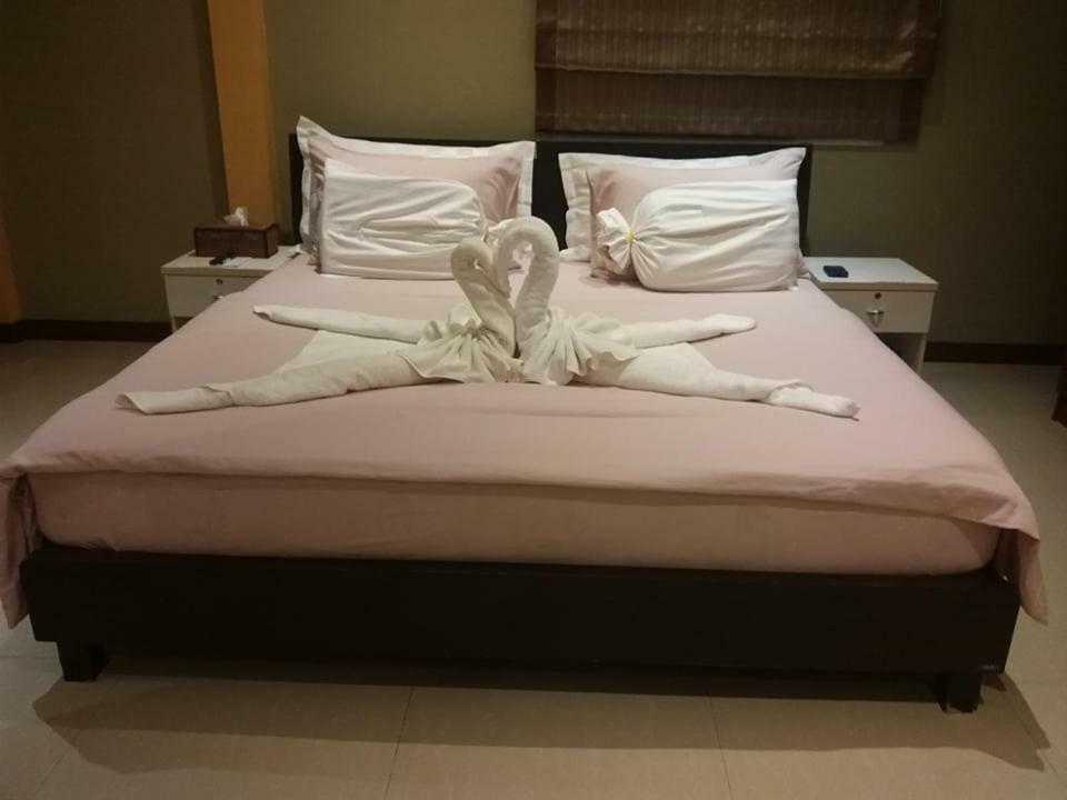 Boomerang Guesthouse And Bar Pattaya Zewnętrze zdjęcie